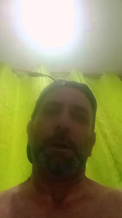 Ysmaelle live from Ecuador