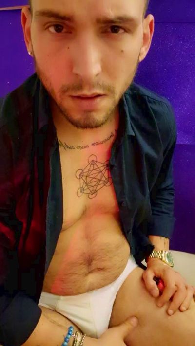 ale1717 live from Italy