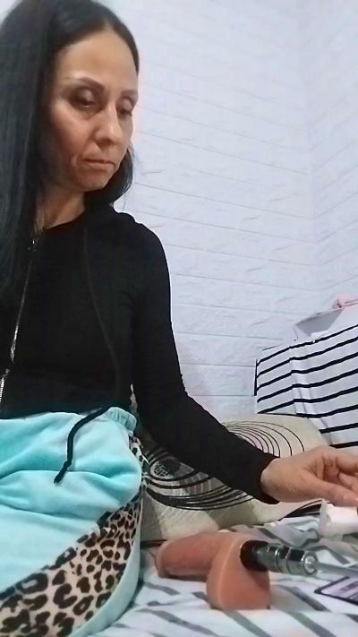 aledina78 live from Romania