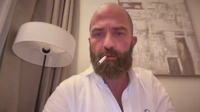 alroca82 live from Spain