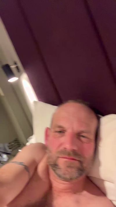 andy4fun4 live from United Kingdom