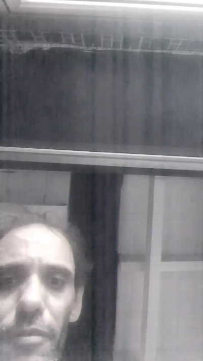 argentin27 live from Argentina