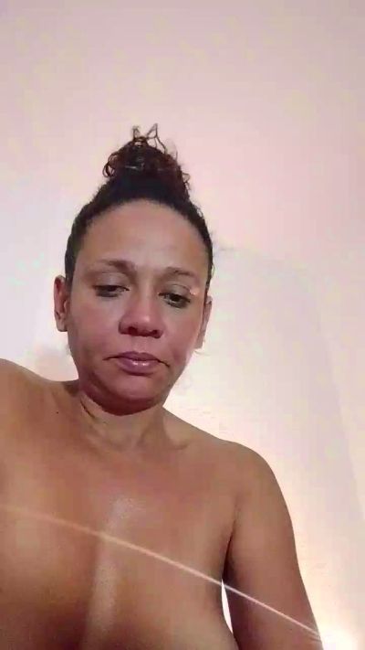 aria694 live from Spain