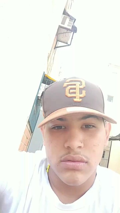 boy_hot21 live from Venezuela