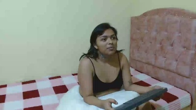 carol_lil live from Colombia