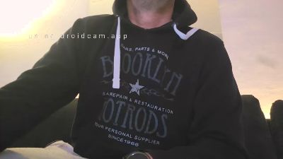 chavarez1981 live from Poland