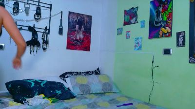 clydexxxbunny live from Colombia