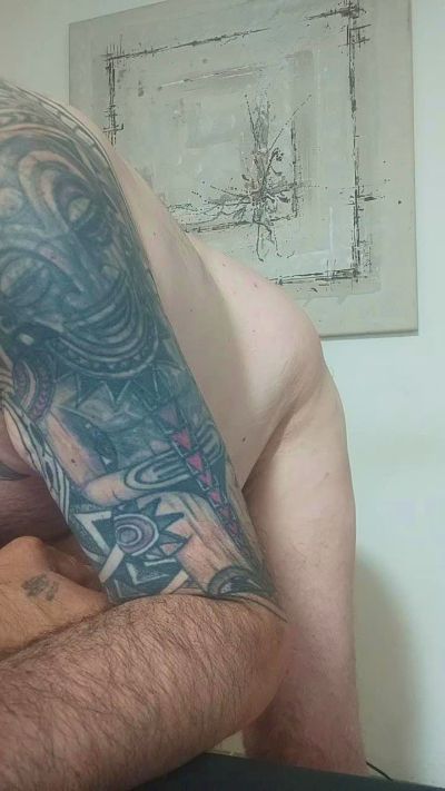 crischu1 live from Argentina