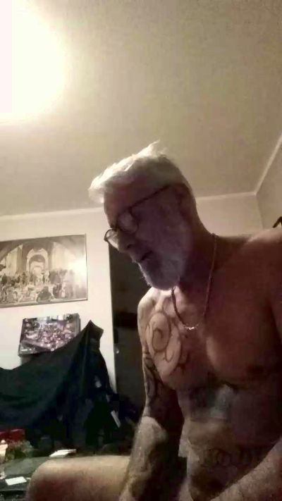 derfickerhot live from Germany