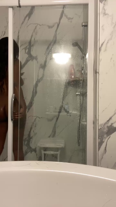 divinedasilva3 live from France