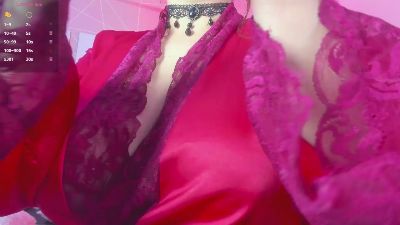 dolly_zoe live from Colombia