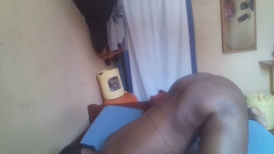 ebony_Queens live from Seychelles