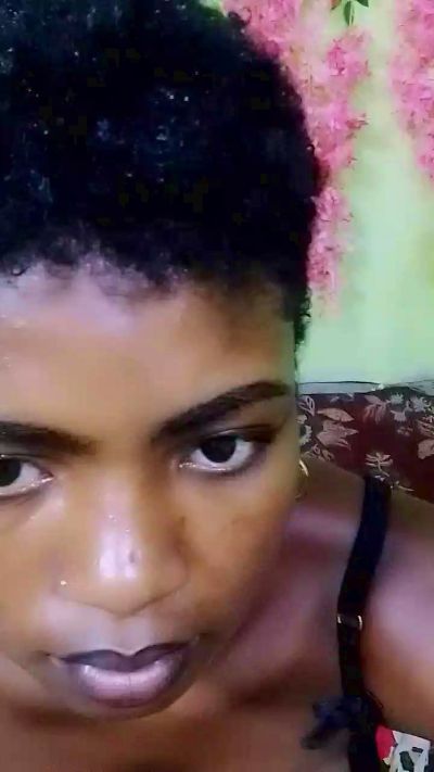 elia220 live from Madagascar