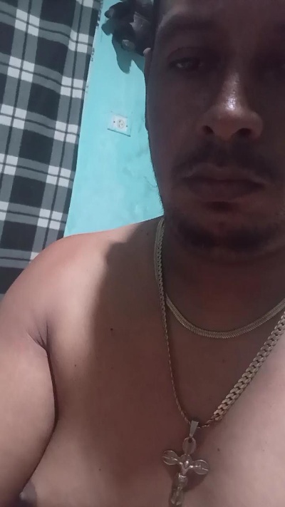 elnegro181 live from Venezuela