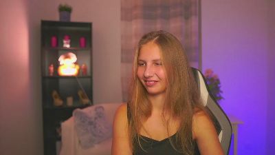 emmie_murray live from Czechia