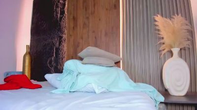 evelin_lopezz live from United States