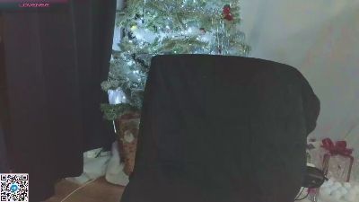 golden_ones_xxx live from United Kingdom