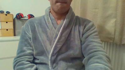 hotadiction live from United Kingdom