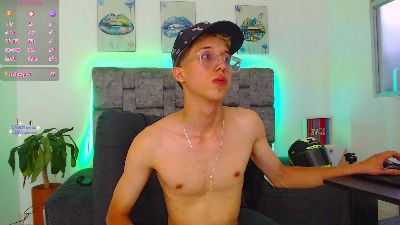 james_bigc0ck20 live from Colombia