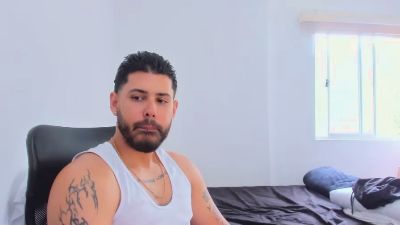 justyntr live from Colombia