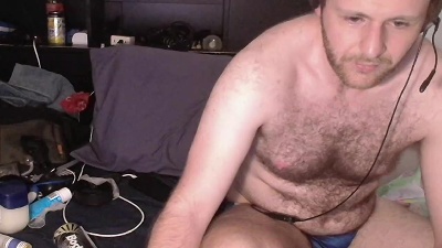 kinkyboipig live from Australia