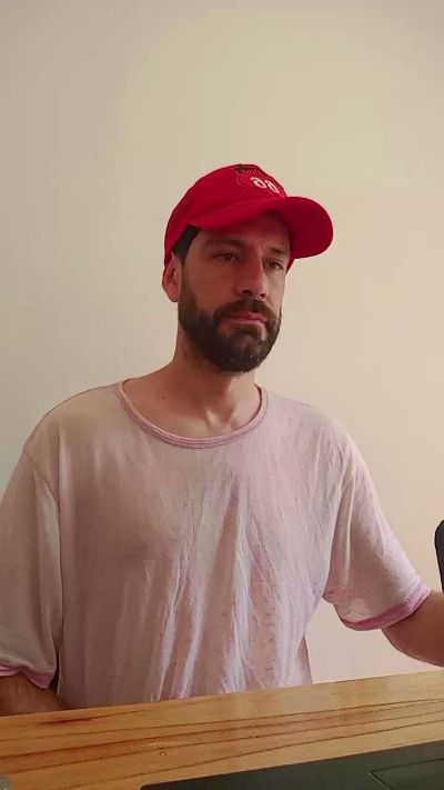 laliebre872 live from Argentina