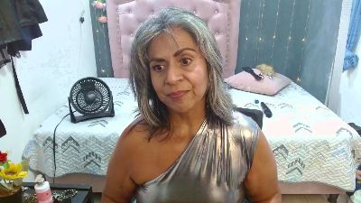 lalisha_96 live from Colombia