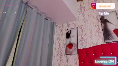 larissantonella live from United States