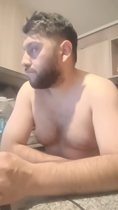 leomarquez1994 live from Chile