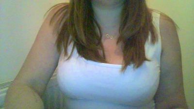 luellax2 live from United Kingdom