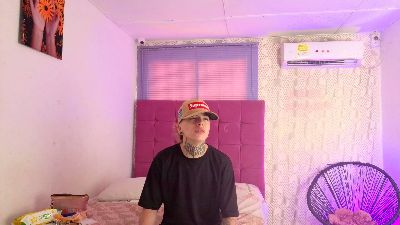 luisa_and_wan live from Colombia