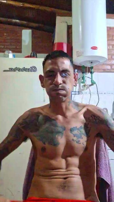 maxi23_fun live from Argentina