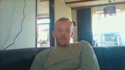 meeck19904 live from Netherlands