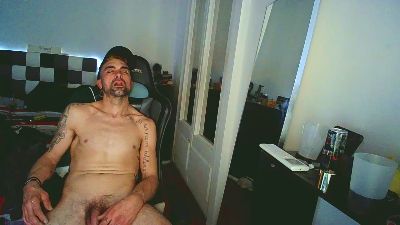 miguel2563 live from Spain