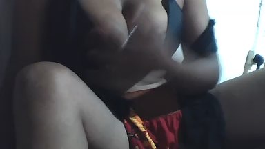 nadia073 live from Madagascar