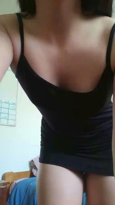 petitesantaslut live from Chile