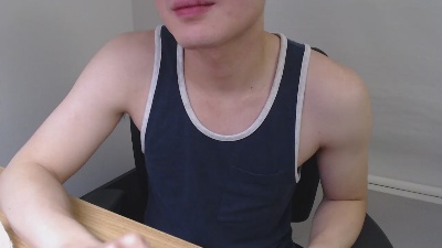 rawcashewlover live from Taiwan