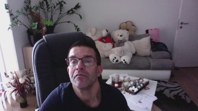 rene605 live from Switzerland