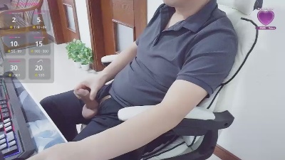 rongtian82 live from Japan