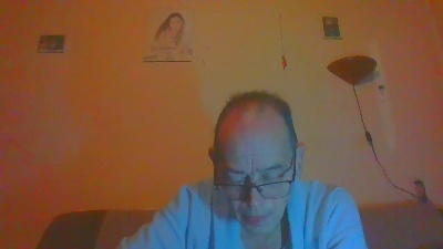 rrobb62 live from Netherlands