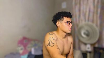 selfsuck_xxx_ live from Colombia