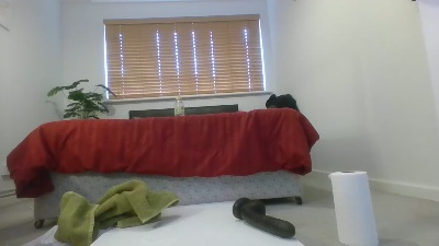 slaveusem live from United Kingdom