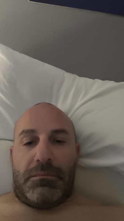 snefru042 live from Spain