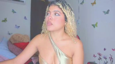 sofiacastillo01 live from United States