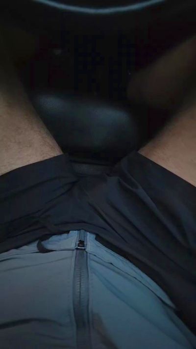 ukmale_hot live from United Kingdom