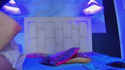 valentina_tsuna live from Colombia