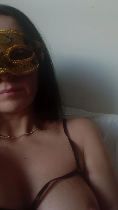 vanessa583 live from Italy