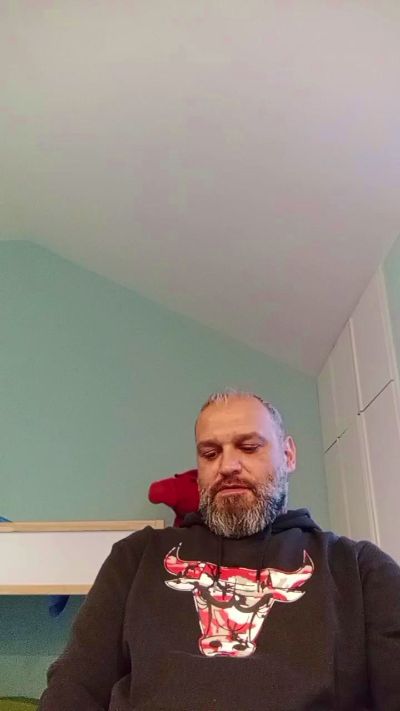 vincenzodg live from Italy