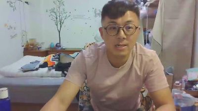 w2xist5 live from Taiwan