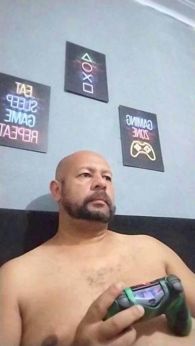 wellss2 live from Brazil